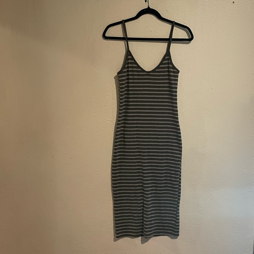 Forest green striped, Wild fable, body con, midi dress, size M